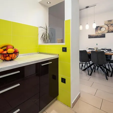 Stunning Apartment In Rabac With Kitchen