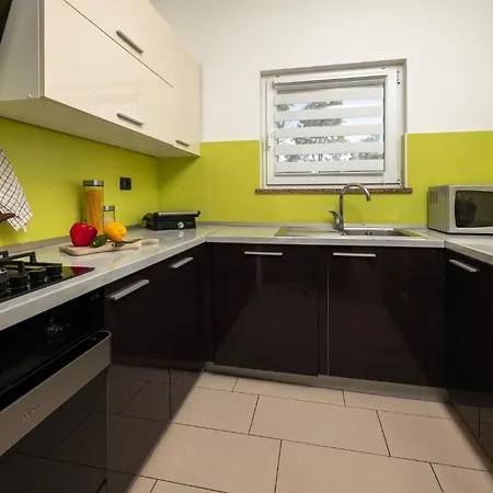 Holiday home Stunning Apartment In Rabac With Kitchen