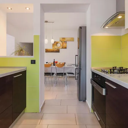 Stunning Apartment In Rabac With Kitchen Holiday home *