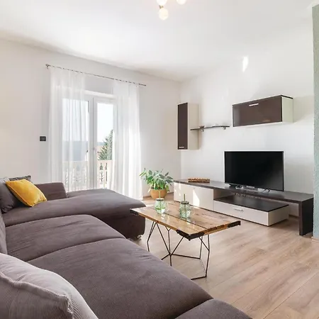 Stunning Apartment In Rabac With Kitchen Holiday home
