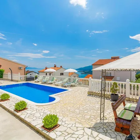 Holiday home Stunning Apartment In Rabac With Kitchen *