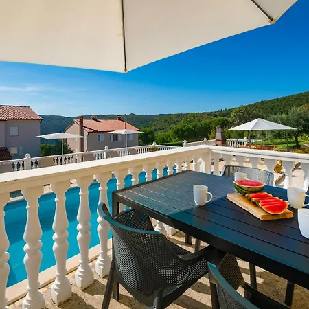 Ferienhaus Cozy Apartment In Rabac With Wifi