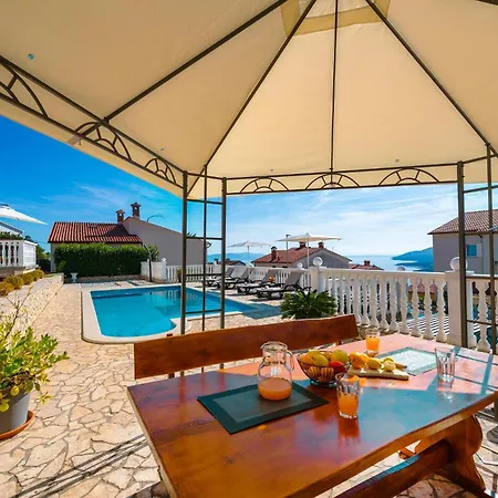 Cozy Apartment In Rabac With Wifi * Rabac